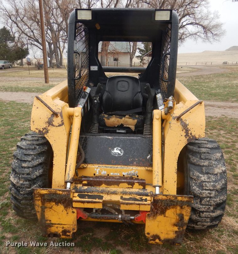 image for item DJ1298 2003 John Deere 250 skid steer loader
