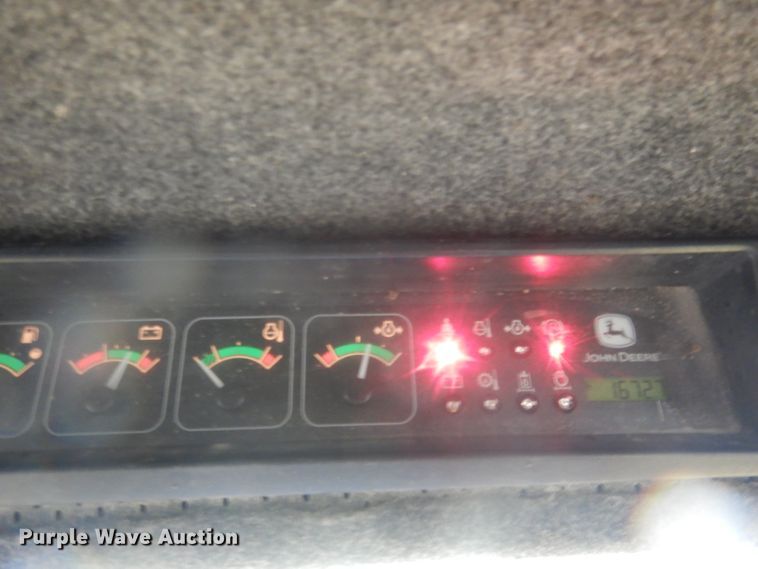 image for item DJ1298 2003 John Deere 250 skid steer loader