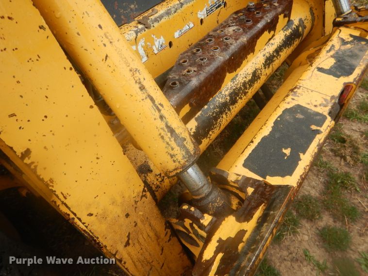 image for item DJ1298 2003 John Deere 250 skid steer loader