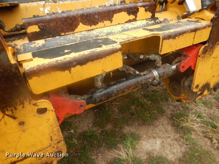 image for item DJ1298 2003 John Deere 250 skid steer loader