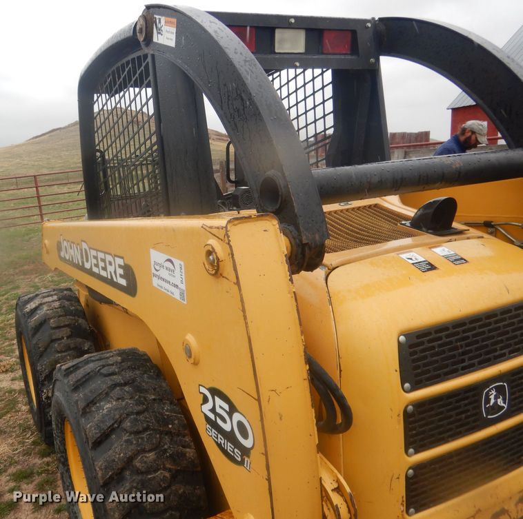 image for item DJ1298 2003 John Deere 250 skid steer loader