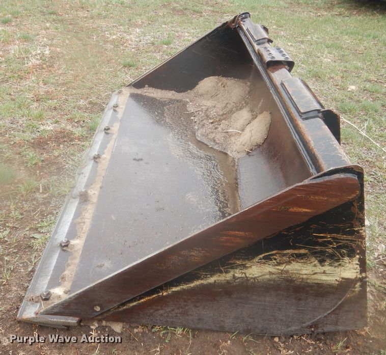 image for item DJ1298 2003 John Deere 250 skid steer loader