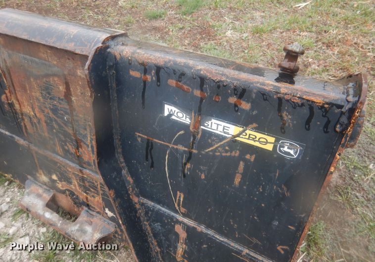 image for item DJ1298 2003 John Deere 250 skid steer loader