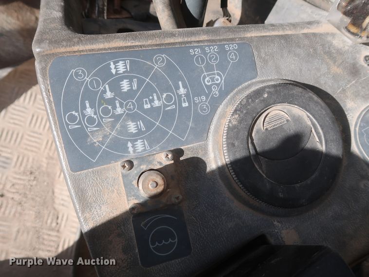 image for item DJ2296 2006 Sandvik Tamrock Ranger 800  rock pilot drill