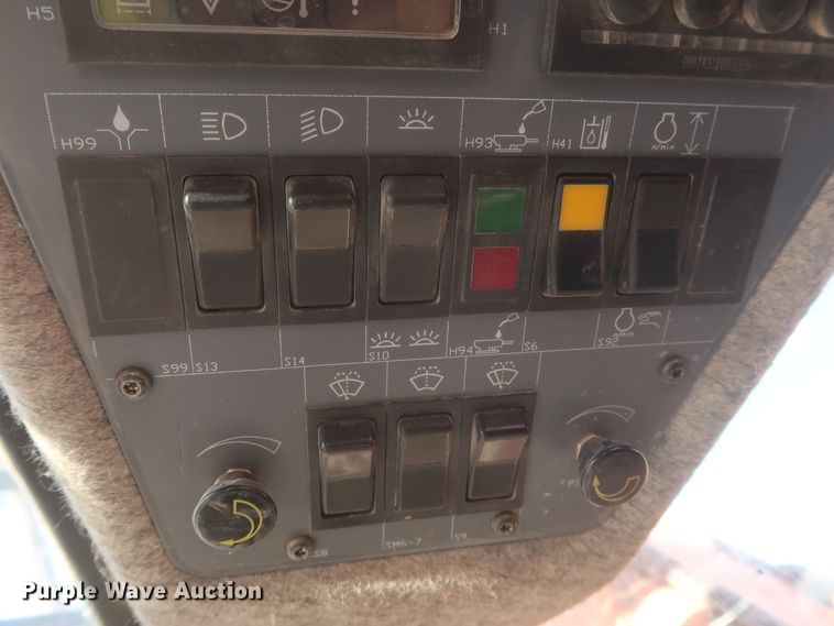 image for item DJ2296 2006 Sandvik Tamrock Ranger 800  rock pilot drill