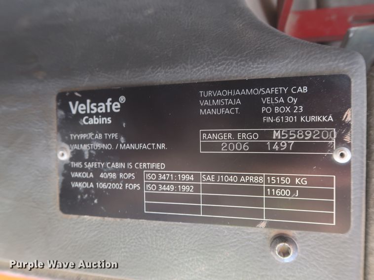 image for item DJ2296 2006 Sandvik Tamrock Ranger 800  rock pilot drill