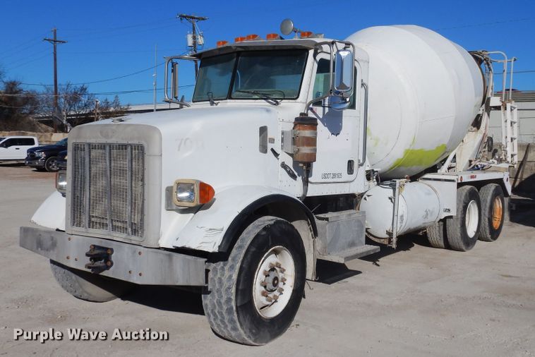 image for item DK0328 2007 Peterbilt 357  ready mix truck