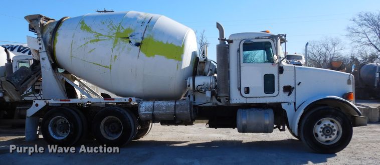 image for item DK0328 2007 Peterbilt 357  ready mix truck