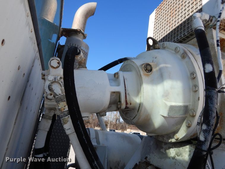 image for item DK0328 2007 Peterbilt 357  ready mix truck