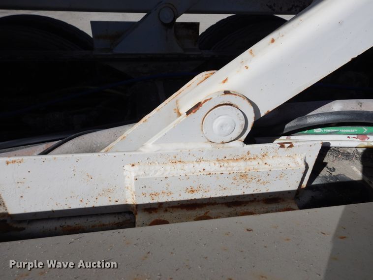 image for item DK0328 2007 Peterbilt 357  ready mix truck