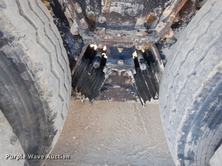 image for item DK0328 2007 Peterbilt 357  ready mix truck