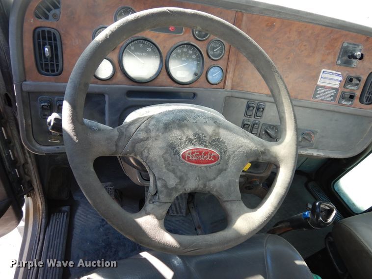 image for item DK0328 2007 Peterbilt 357  ready mix truck