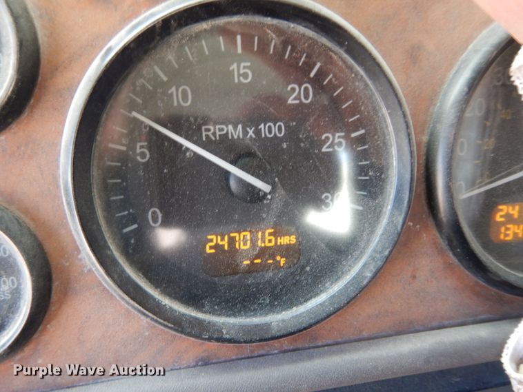 image for item DK0328 2007 Peterbilt 357  ready mix truck