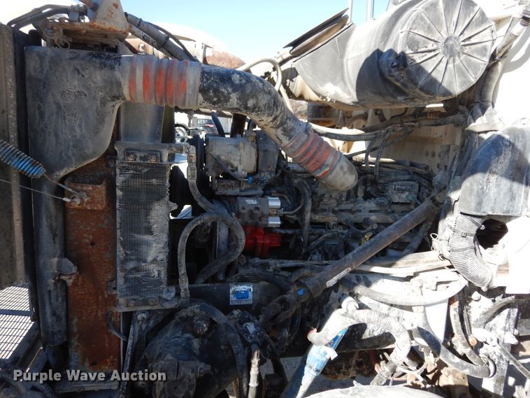 image for item DK0328 2007 Peterbilt 357  ready mix truck