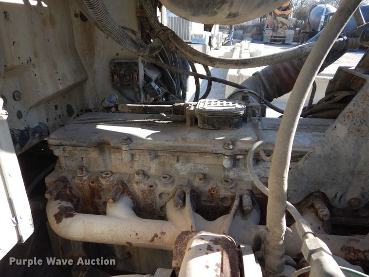 image for item DK0328 2007 Peterbilt 357  ready mix truck