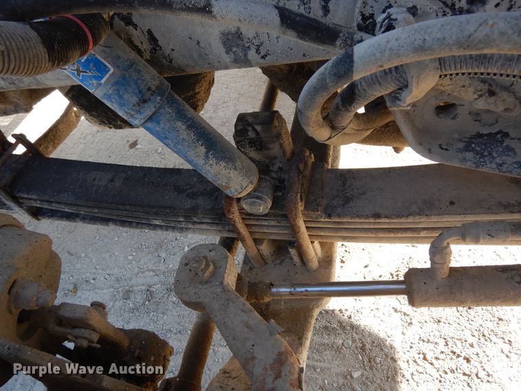 image for item DK0328 2007 Peterbilt 357  ready mix truck