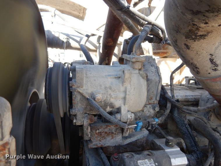 image for item DK0328 2007 Peterbilt 357  ready mix truck