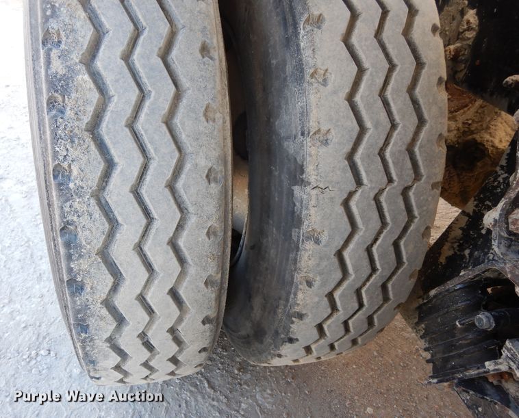 image for item DK0328 2007 Peterbilt 357  ready mix truck