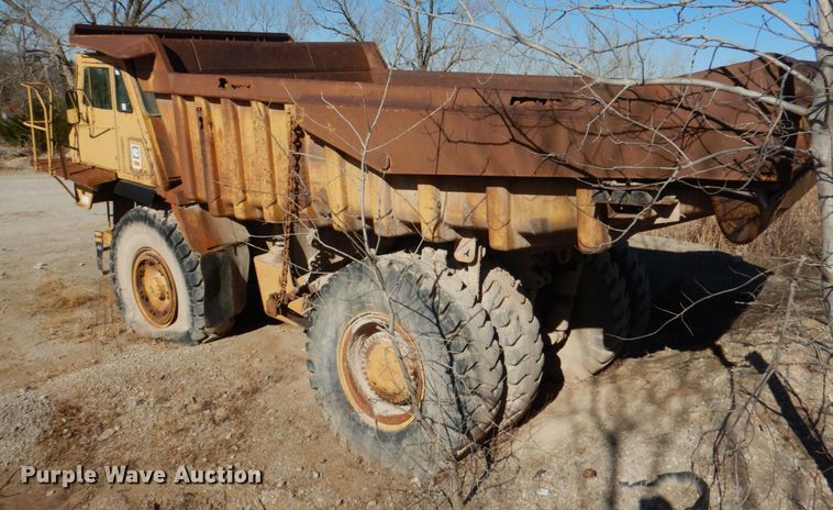 image for item DK3640 1983 Caterpillar 773B  haul truck
