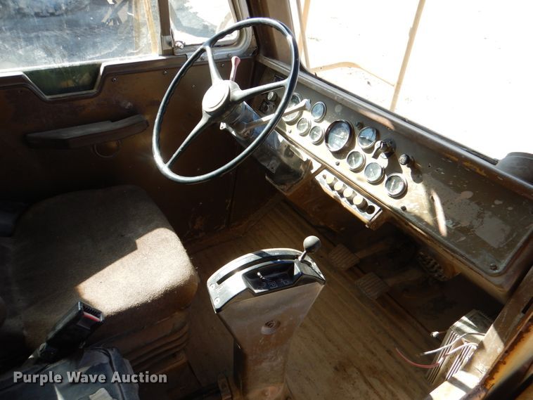 image for item DK3640 1983 Caterpillar 773B  haul truck