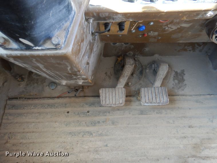 image for item DK3640 1983 Caterpillar 773B  haul truck