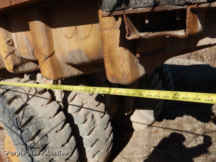 image for item DK3640 1983 Caterpillar 773B  haul truck