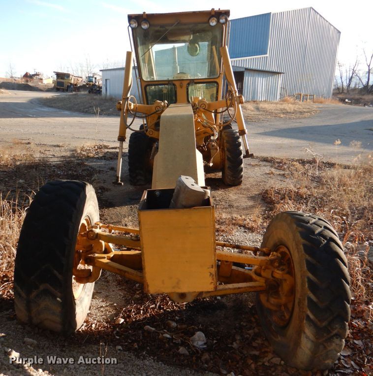 image for item DK3646 1983 Caterpillar 12G  motor grader