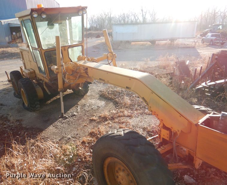 image for item DK3646 1983 Caterpillar 12G  motor grader