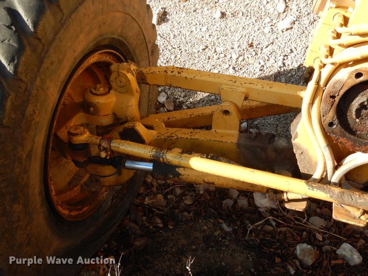 image for item DK3646 1983 Caterpillar 12G  motor grader