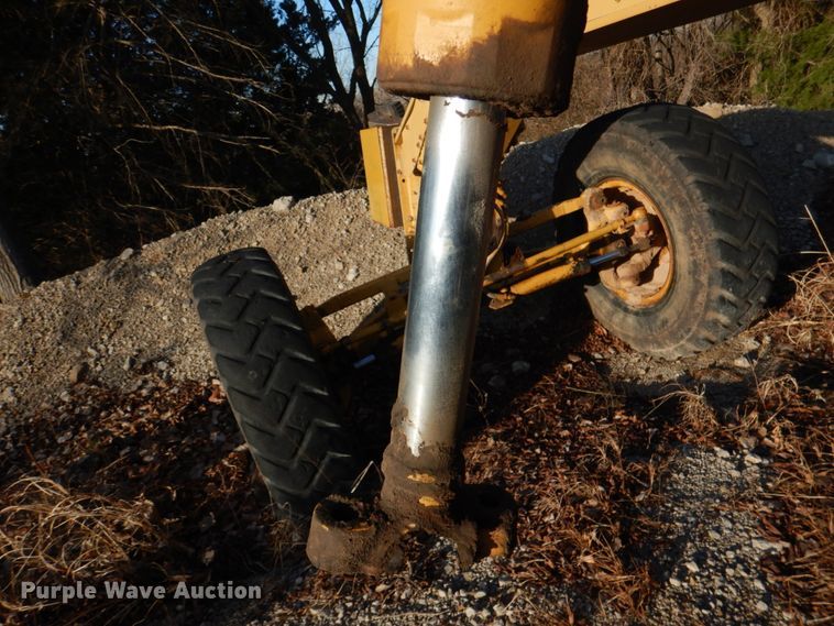 image for item DK3646 1983 Caterpillar 12G  motor grader