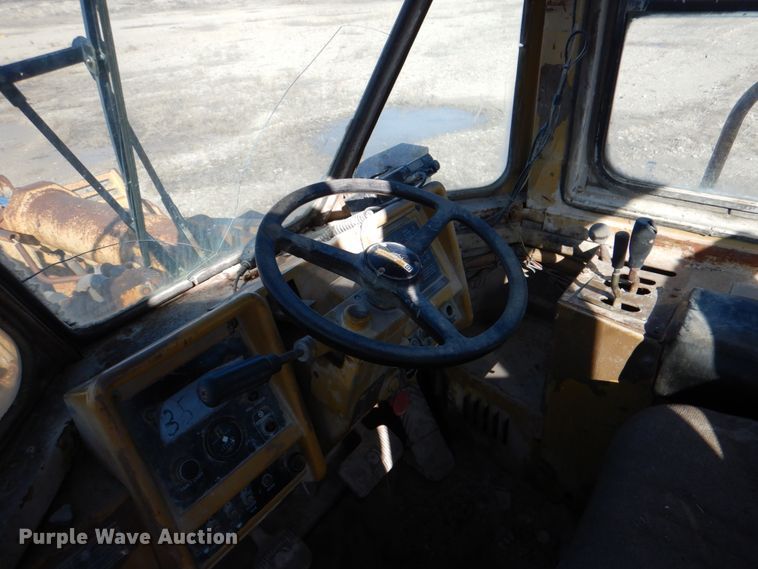 image for item DK3648 1985 Caterpillar 988B  wheel loader