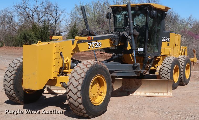 image for item DK3683 2004 John Deere 772D  motor grader