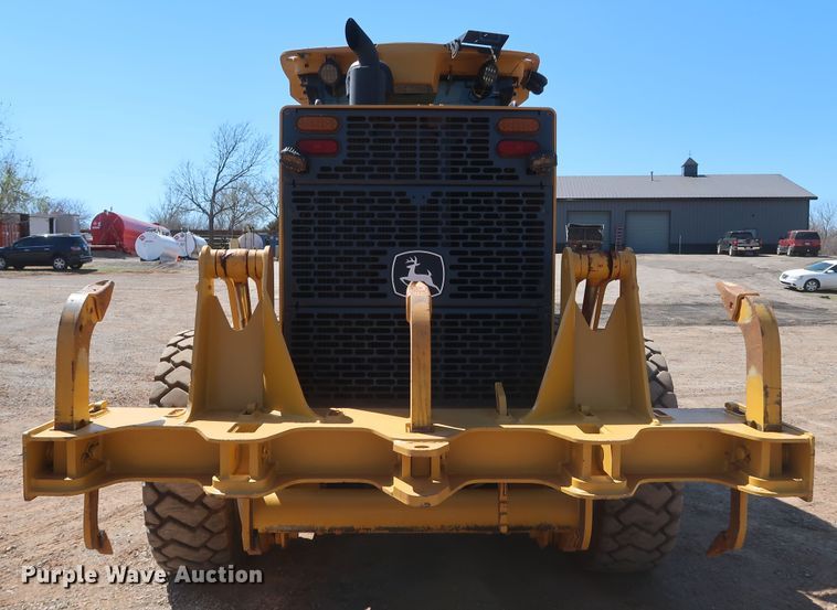 image for item DK3683 2004 John Deere 772D  motor grader