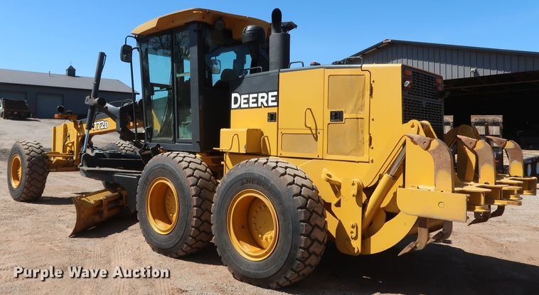 image for item DK3683 2004 John Deere 772D  motor grader
