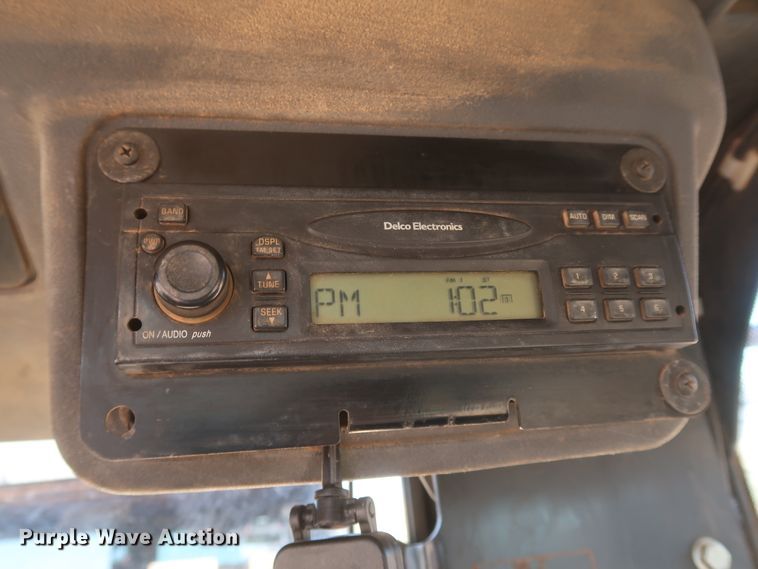 image for item DK3683 2004 John Deere 772D  motor grader