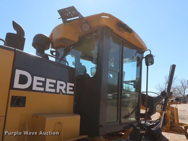 image for item DK3683 2004 John Deere 772D  motor grader