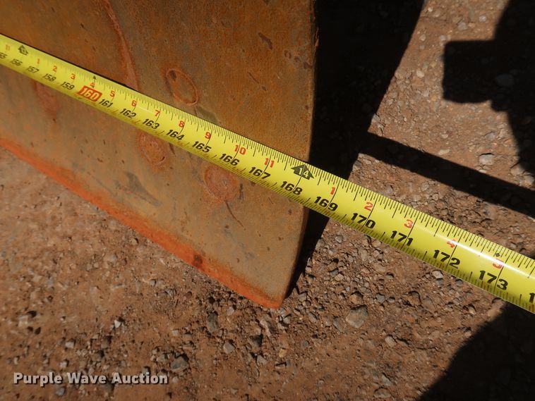 image for item DK3683 2004 John Deere 772D  motor grader