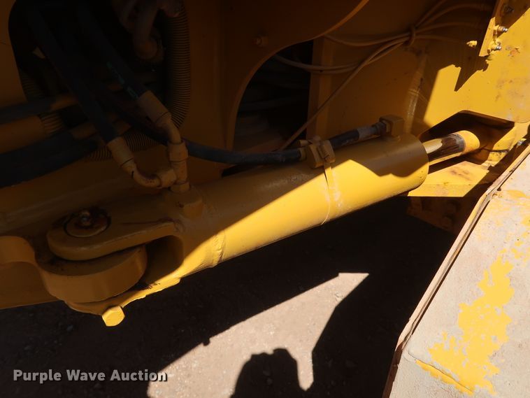 image for item DK3683 2004 John Deere 772D  motor grader