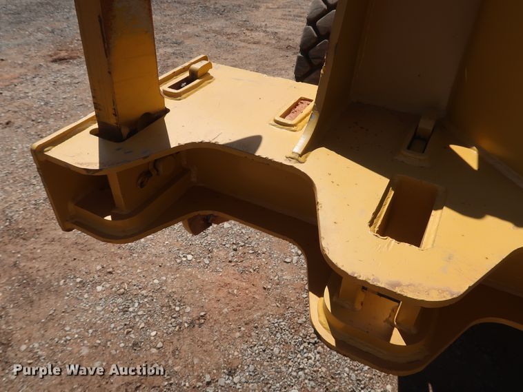 image for item DK3683 2004 John Deere 772D  motor grader