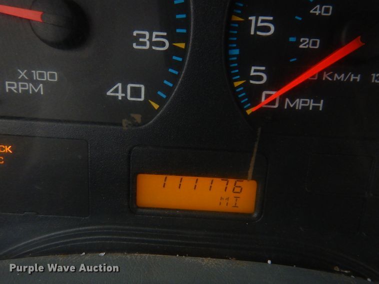 image for item DK4290 2006 International 7300  digger derrick truck