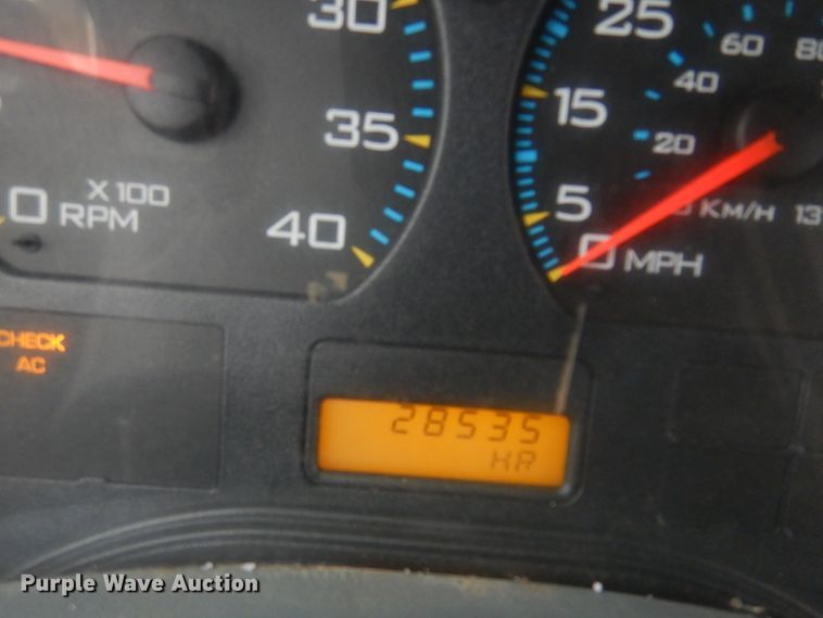 image for item DK4290 2006 International 7300  digger derrick truck