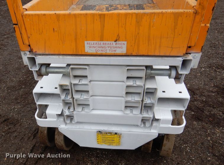 image for item DL3737 2013 Hy-Brid HB1430  scissor lift
