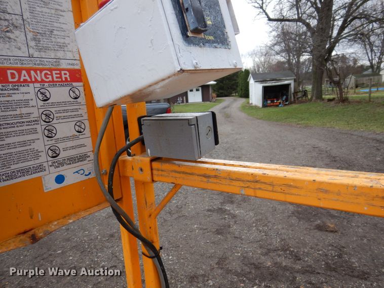 image for item DL3737 2013 Hy-Brid HB1430  scissor lift