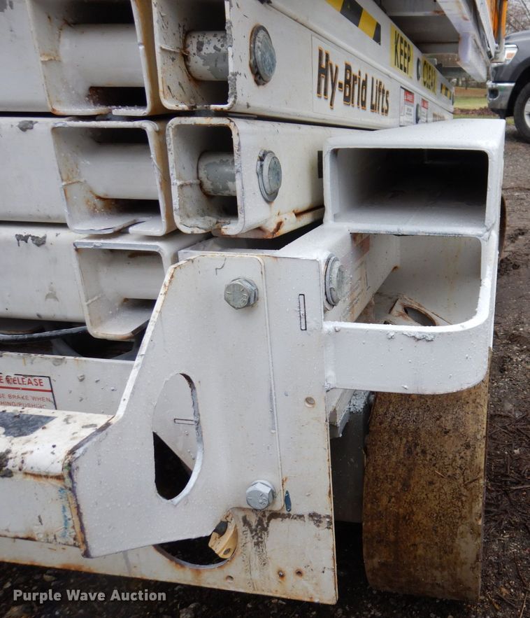 image for item DL3737 2013 Hy-Brid HB1430  scissor lift