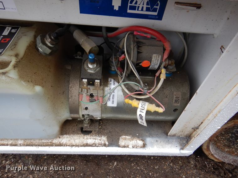 image for item DL3737 2013 Hy-Brid HB1430  scissor lift