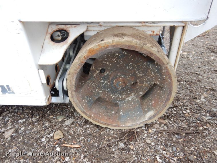 image for item DL3737 2013 Hy-Brid HB1430  scissor lift