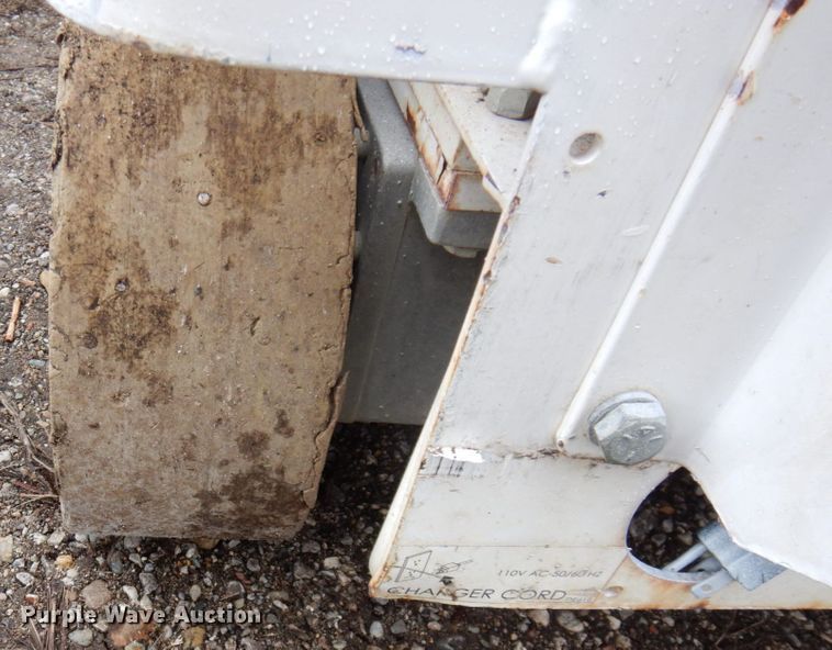 image for item DL3737 2013 Hy-Brid HB1430  scissor lift