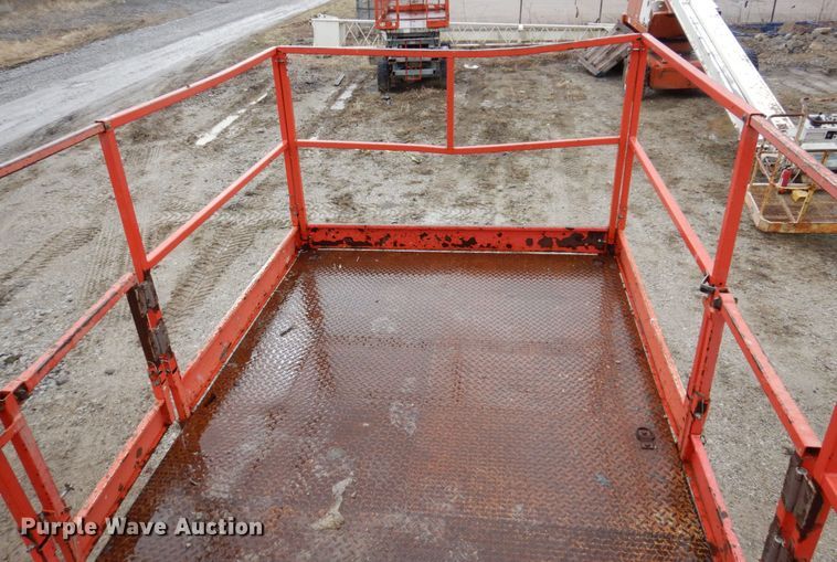 image for item DL3741 Sky Jack SJ8841  scissor lift