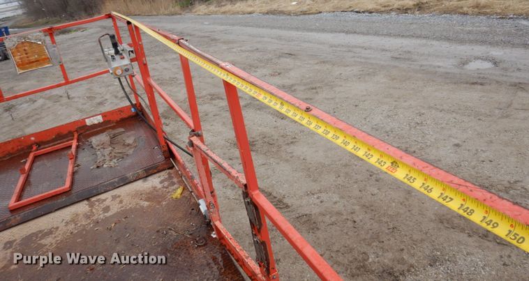 image for item DL3741 Sky Jack SJ8841  scissor lift