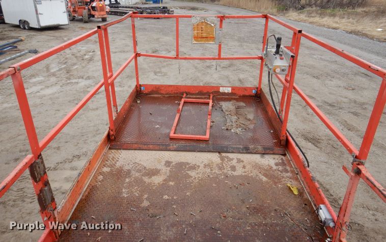 image for item DL3741 Sky Jack SJ8841  scissor lift